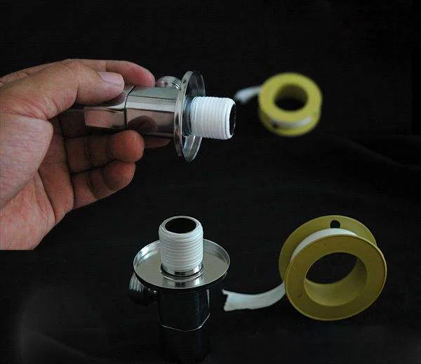 Voorbeeldweergave van pijpdraden, PTFE-tapewikkelmachine, pijpdraden, teflon-tape-wikkelmachine, klepfittingen, teflon-tape-wikkelmachine, schroefverbindingen, PTFE-tape-wikkelmachine, loodgietersfittingen, teflon-tape-wikkelmachine, waterzuiveringsconnectorteflon-tape-wikkelmachine, hydraulische oliepijpfittingen 