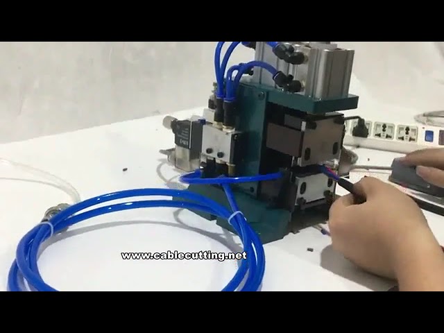Pneumatische Draadstripper en Twister Machine WPM-3F+T - Automatische Draadverwerking