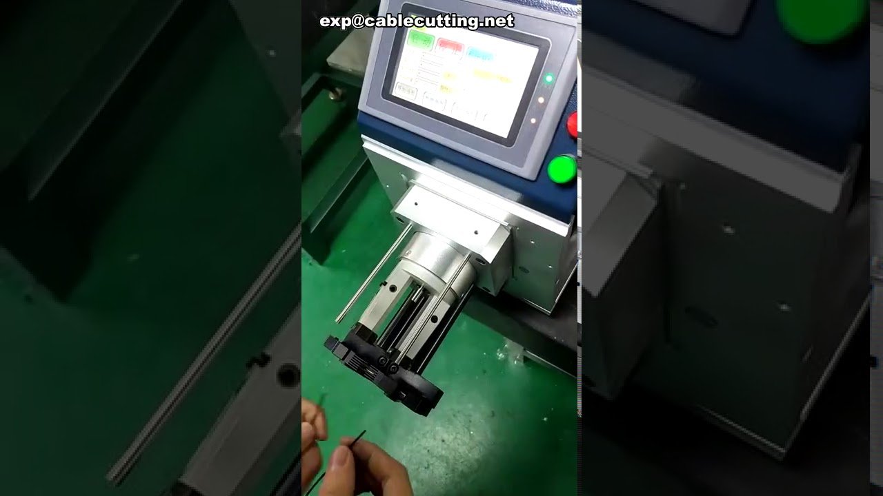 Programmeerbare roterende coaxkabel stripmachine – 3-laags en dunne coaxdraden