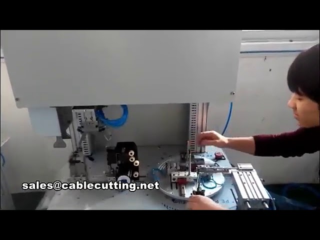 Automatische opwikkel- en bindmachine voor kleine kabels en muislijnen
