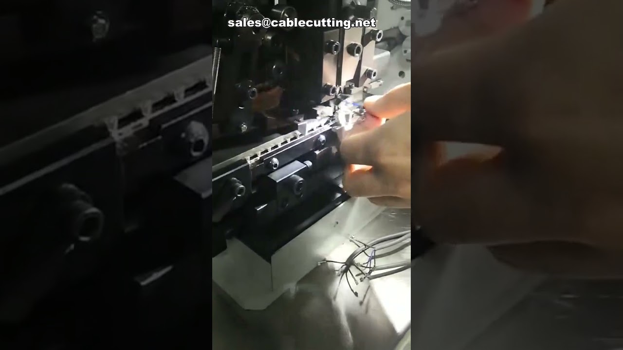 Automatische draadstripmachine en krimpmachine voor kabeluiteinden
