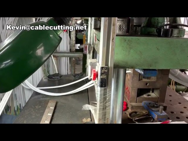 Hoogwaardige Spuitgietmachine & Stekkerproductiemachine - Model P-I-M-5