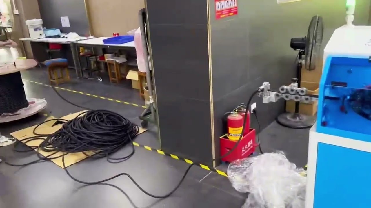 Multifunctionele Grote Vierkante Kabelstripmachine - Echte Werking Video