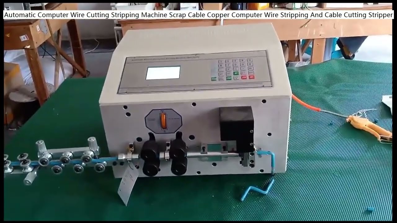 Automatische computerdraadsnij- en stripmachine – efficiënte kabelverwerking