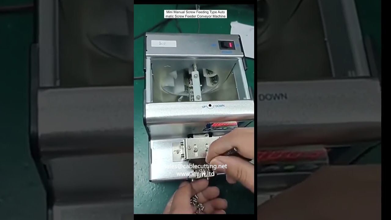 Mini Automatische Schroefinvoermachine met Handmatige Toevoer - Compacte Transportband