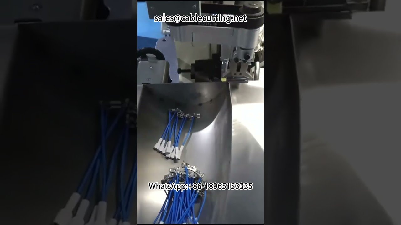 Automatische dubbele kop terminatiemachine met geïntegreerde mantelstripper voor kabelbomen