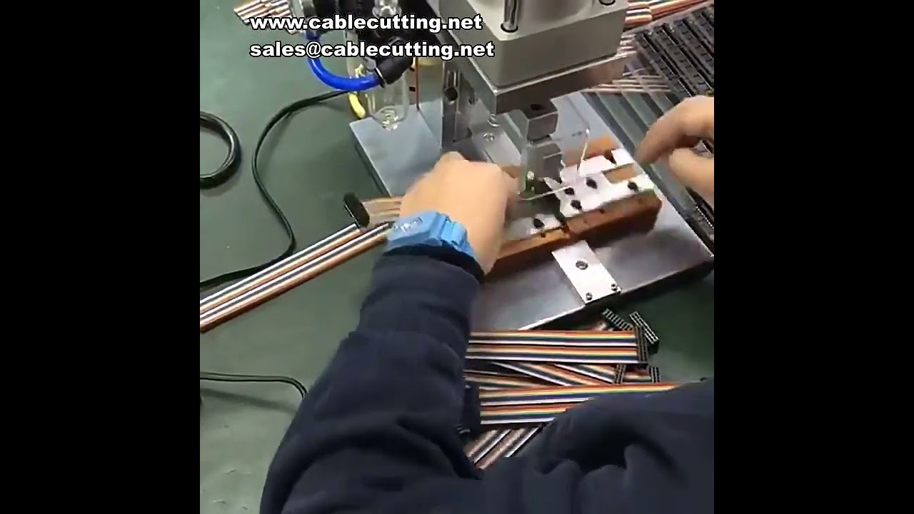 Kleine pneumatische IDC-kabelkrimpmachine - Multi-parallelle krimpmachine voor terminals