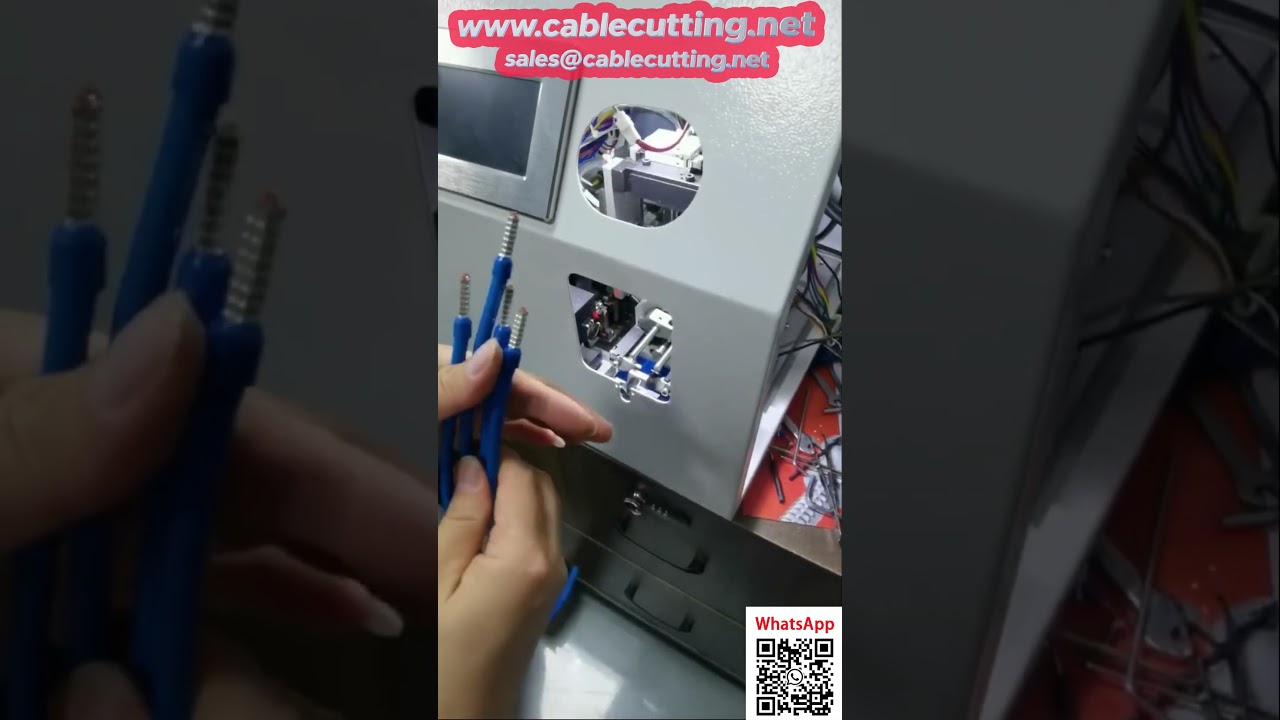 Automatische krimpmachine voor geïsoleerde buisconnectoren 0,5-4 mm²