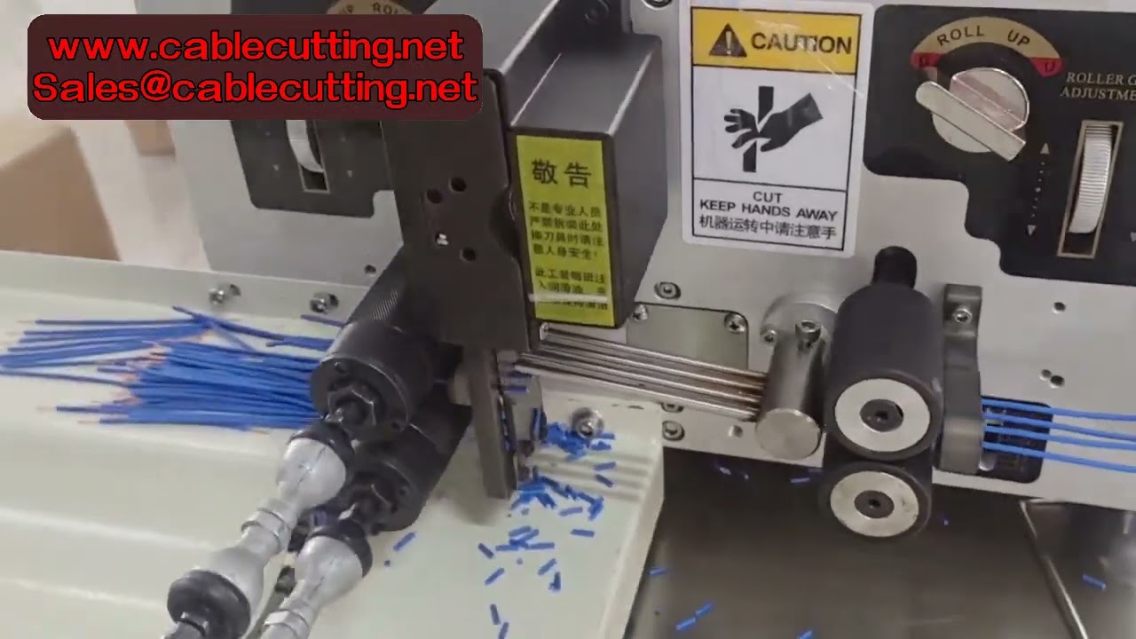 Volledig automatische viervoudige draadknipper-, stripper- en twistmachine