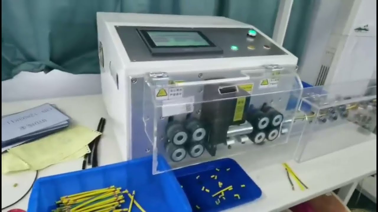 Volledig automatische meeraderige mantelkabel snij- en stripmachine (6-70 mm²)
