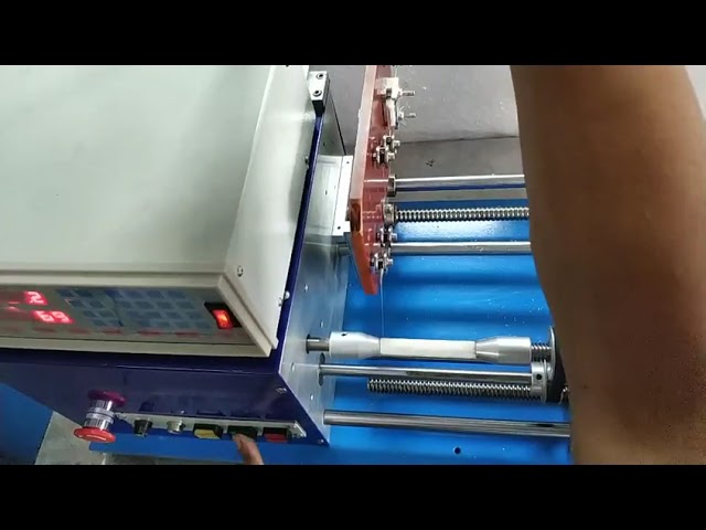 Computergestuurde automatische draadspoelwikkelmachine 830S – voor magnesiumstaven, micaplaten en kabels (0,03 mm)