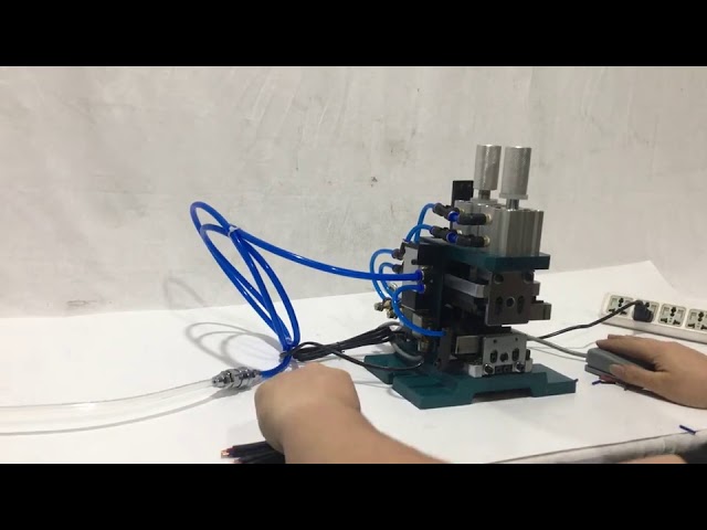 Verticale pneumatische draadstripmachine model 2 – Snelle en nauwkeurige draadverwerking