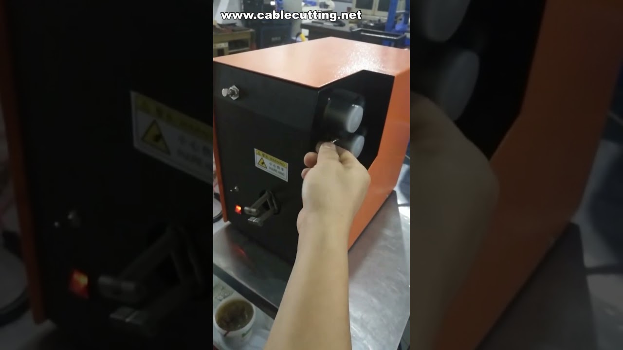 Automatische Omkeer- en Borstelmachine voor Afgeschermde & Gevlochten Draden | Kabelverwerking