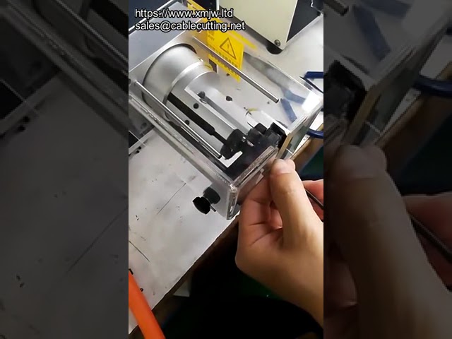 Halfautomatische coaxkabel stripmachine – Precisie en efficiëntie