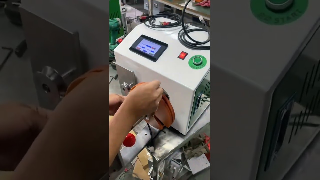 Automatische traverserende opwikkelmachine voor kabelboomproductie | Fabrieksautomatisering