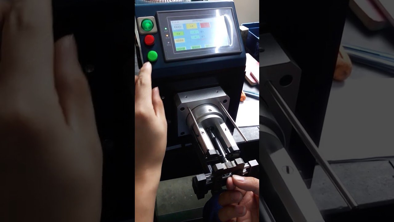 Automatische coaxkabel afstripmachine - Precisie en snelheid voor industriële productie