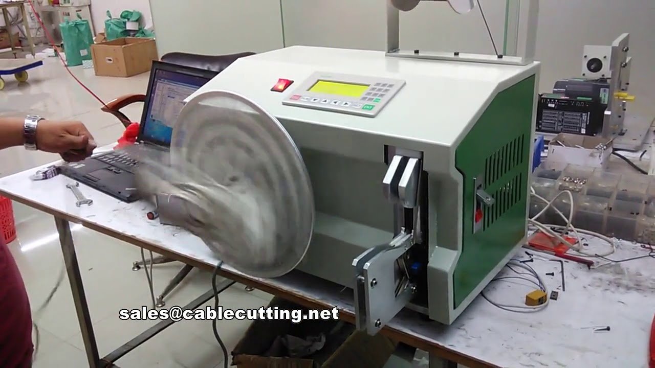 Geautomatiseerde kabelopwikkel- en bindmachine | Efficiënt en snel