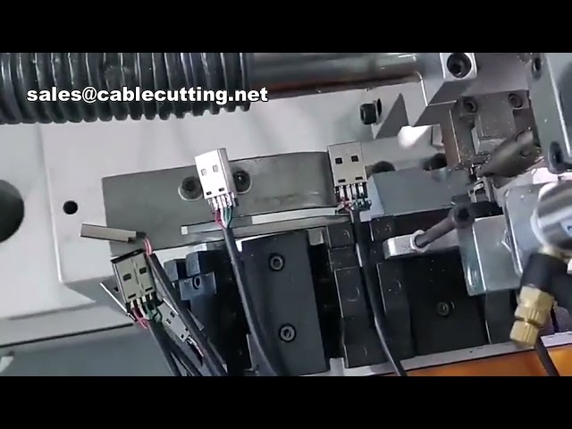 Automatische soldeermachine voor USB-datakabels – Productielijn voor USB-kabelfabriek met nauwkeurig lassen