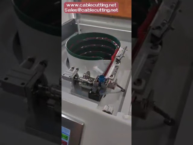 Automatische draadkrimpmachine voor losse terminalhulzen – strippen, twisten & krimpen