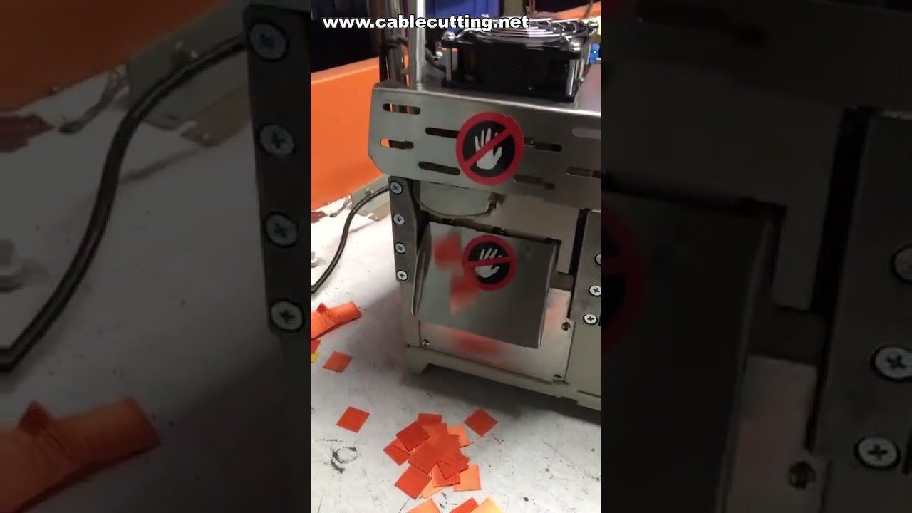 Automatische snijmachine voor labels en stoffen | Heet- en koudsnijden | Lintensnijder